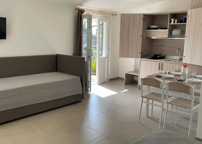 Livin' Castiglione Chiavarese