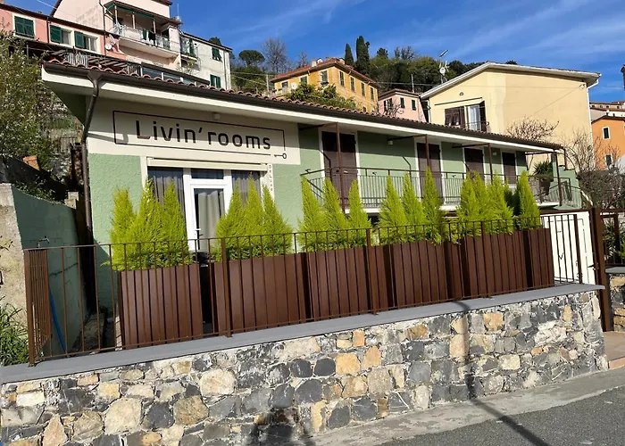 Livin' Pensionat Castiglione Chiavarese